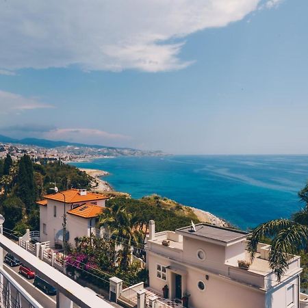 177 - Casa Angela, Vista Mare, 5 Min Dalla Spiaggia San Remo Zewnętrze zdjęcie